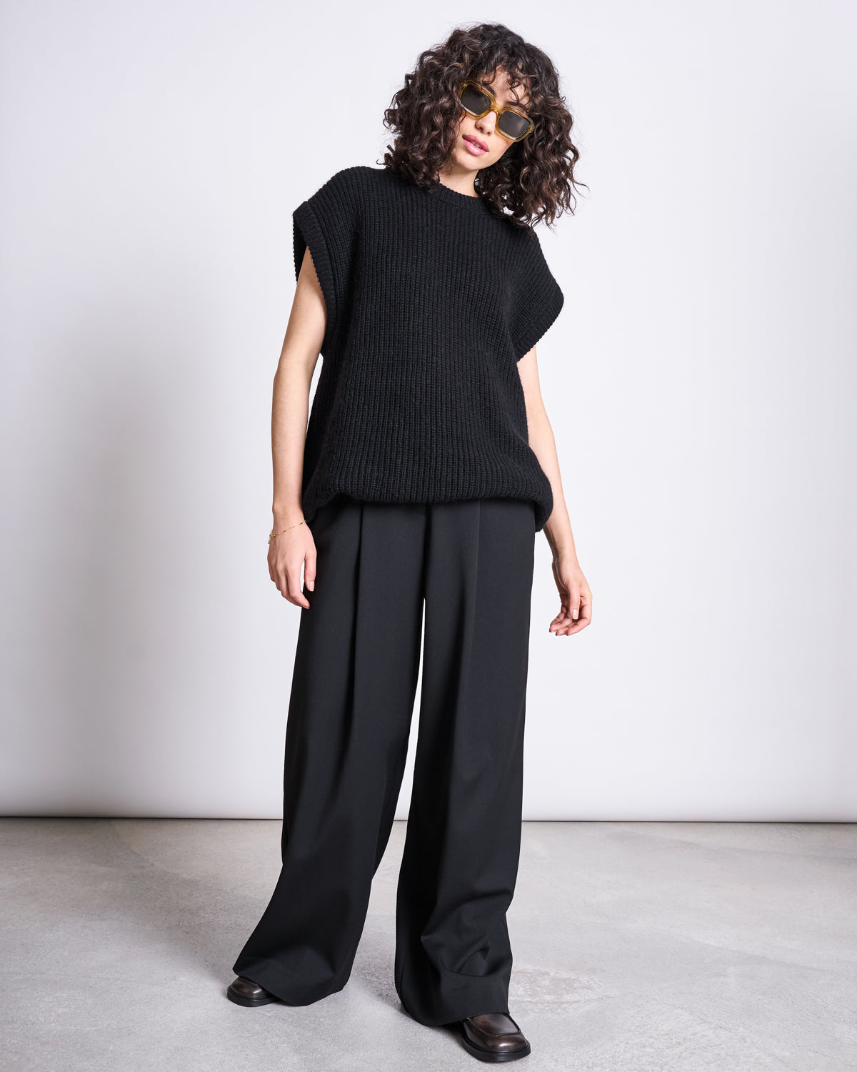 WOOLY SLIPOVER THANDA - black