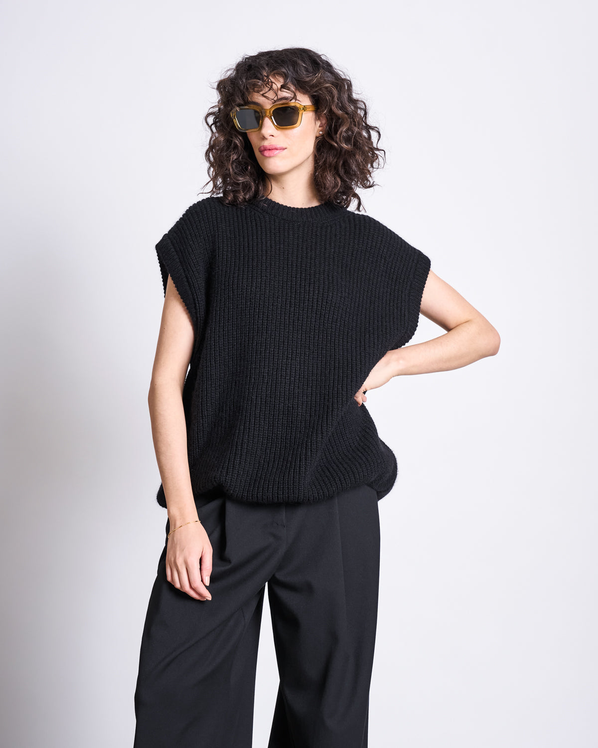 WOOLY SLIPOVER THANDA - black