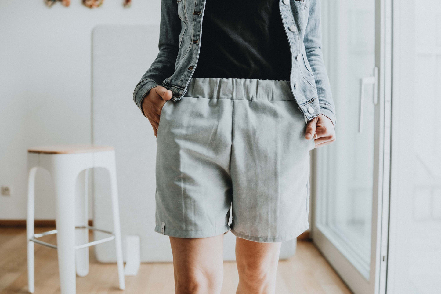 Leichte Hose für Frauen kurz mit Gummibund - aus Canvas Recycled